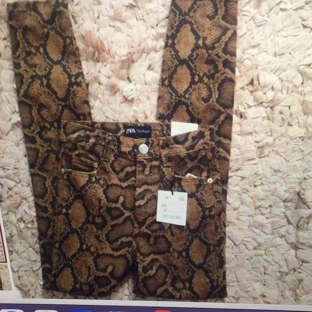 Zara High Rise Animal Print Skinny Jeans